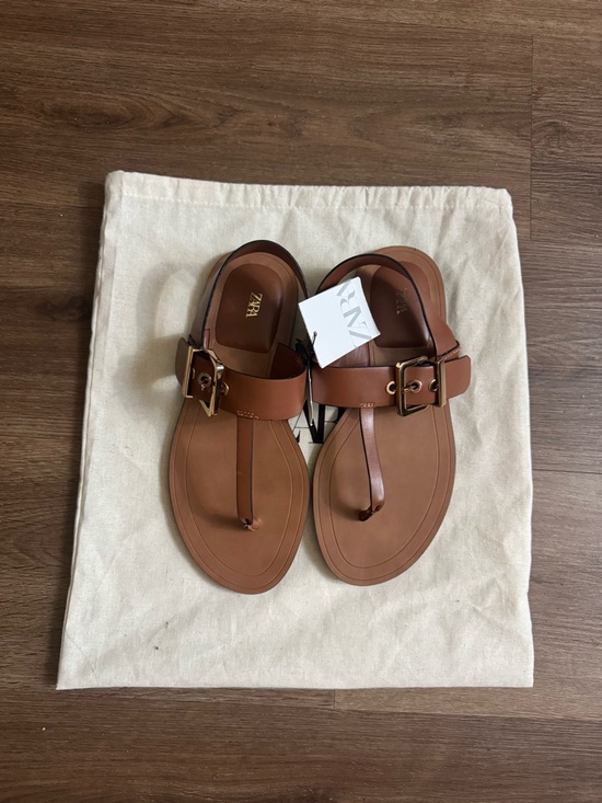 Zara Flat Buckle Sandals! - Picture 8 of 12